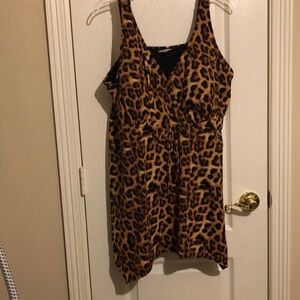 AVENUE Swimsuit Top SIZE 26 W